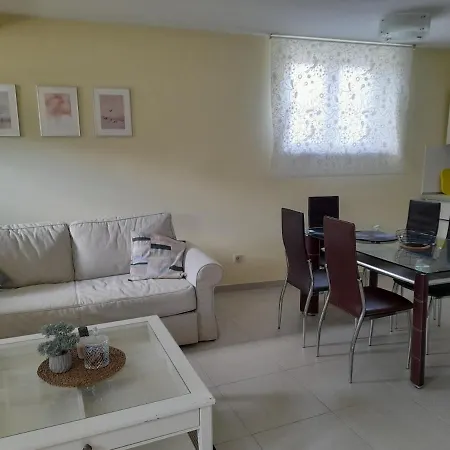 City Center Apartment *